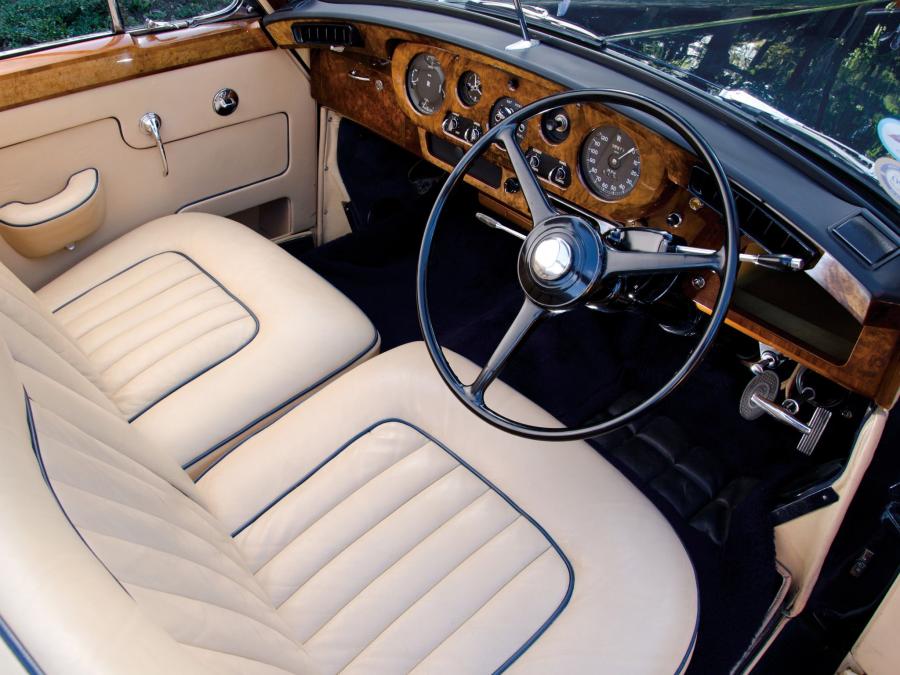  Rolls-Royce Silver Cloud Drophead Coupe 1962 года  (UK) (фото 4 из 11)